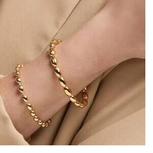 NEW RHO women's beaded magnetic closure bracelet in gold